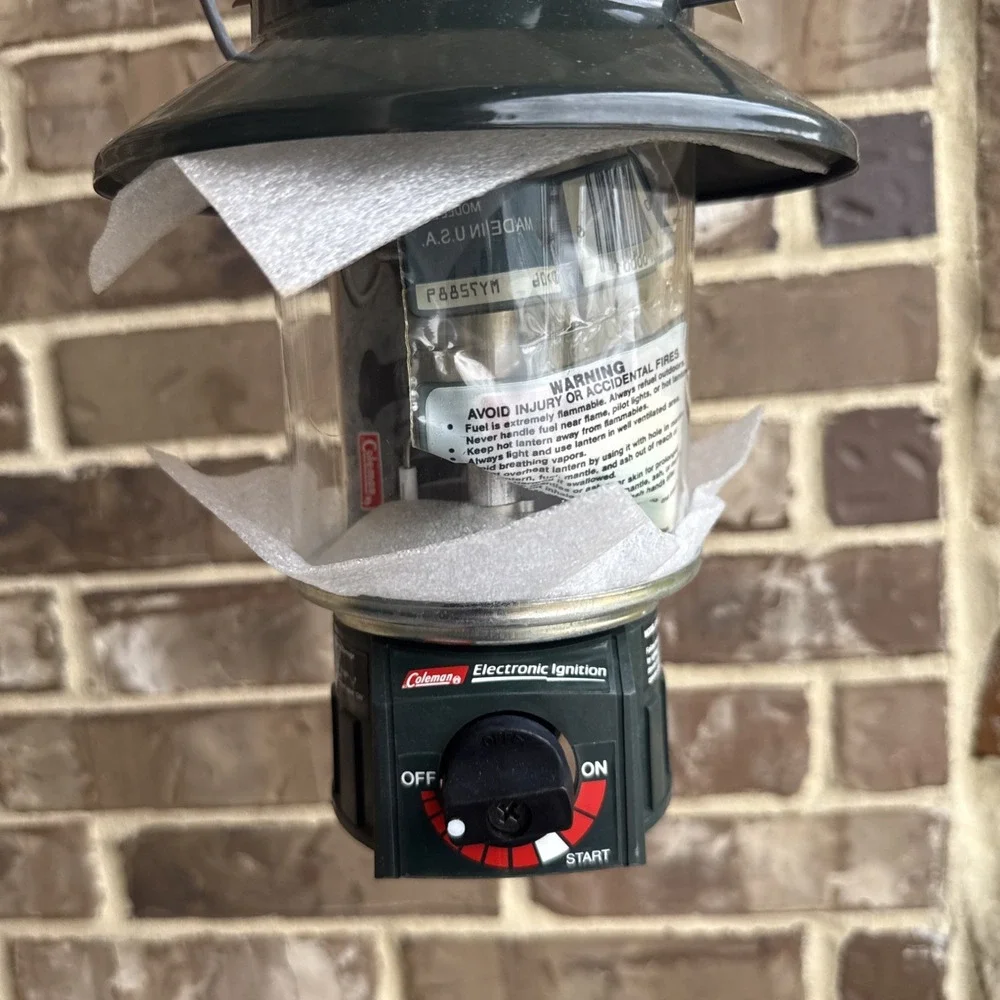 Vintage Coleman Lantern Electronic Ignition Propane Camping Model 5154A700